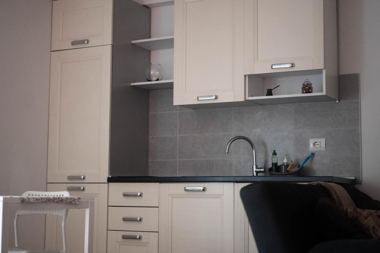 Villa Belvedere_Studio Flat San Fermo della Battaglia ภายนอก รูปภาพ