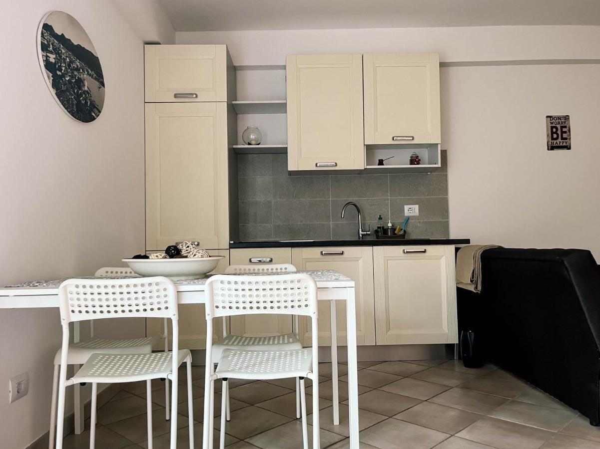 Villa Belvedere_Studio Flat San Fermo della Battaglia ภายนอก รูปภาพ